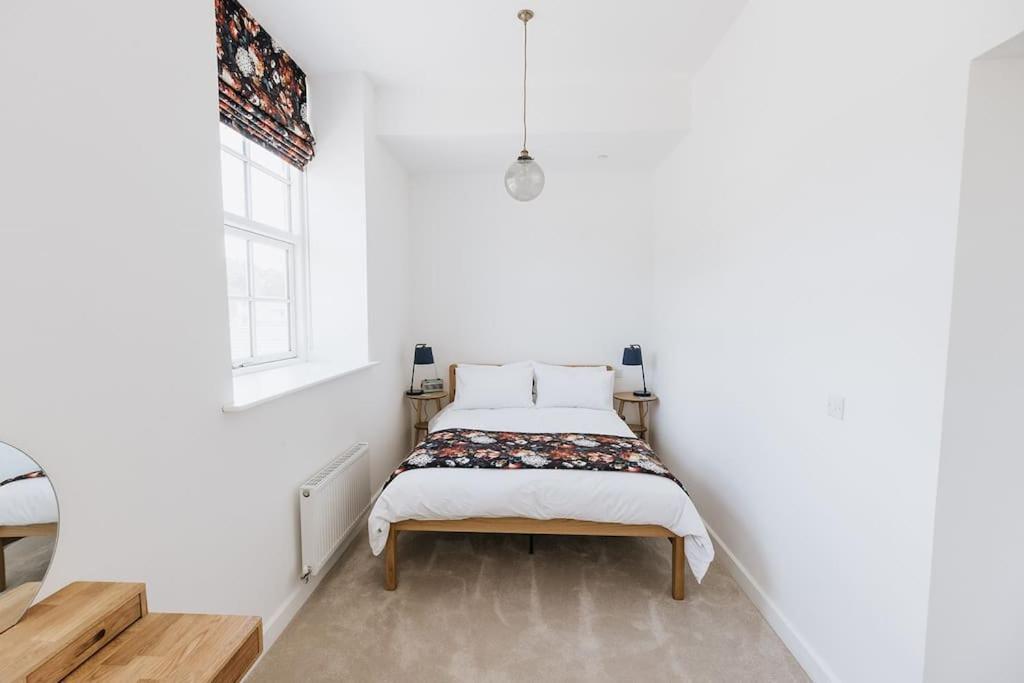 Bobbin Row - Grade 2 Listed Property With A Beautiful Design With Access To Leeds Leeds  Eksteriør billede