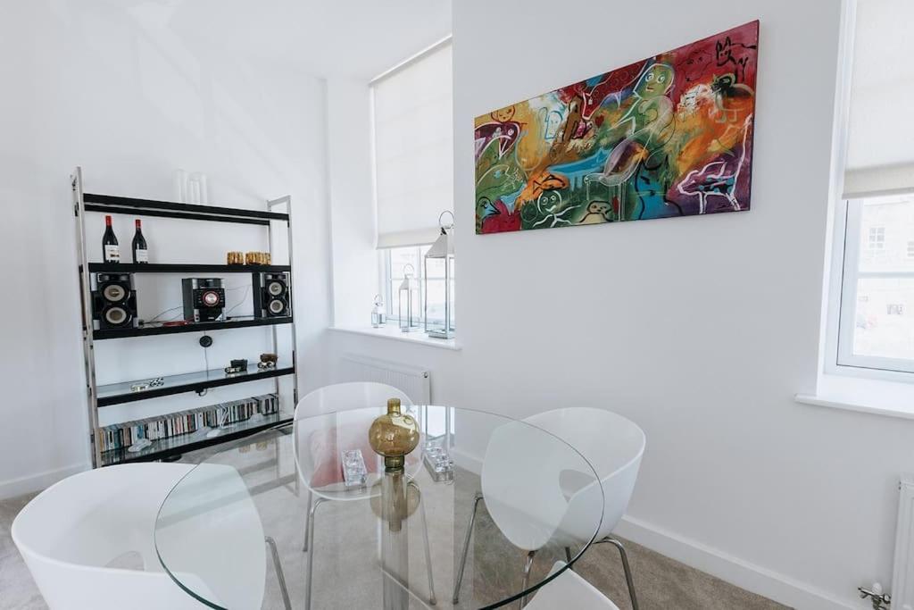 Bobbin Row - Grade 2 Listed Property With A Beautiful Design With Access To Leeds Leeds  Eksteriør billede