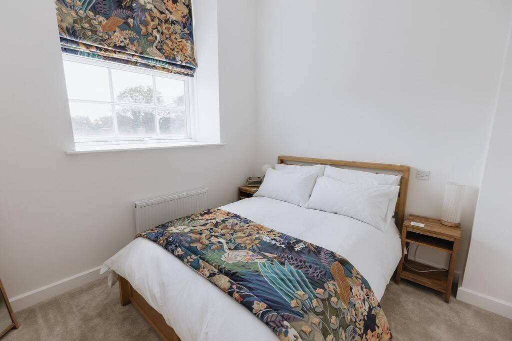 Bobbin Row - Grade 2 Listed Property With A Beautiful Design With Access To Leeds Leeds  Eksteriør billede