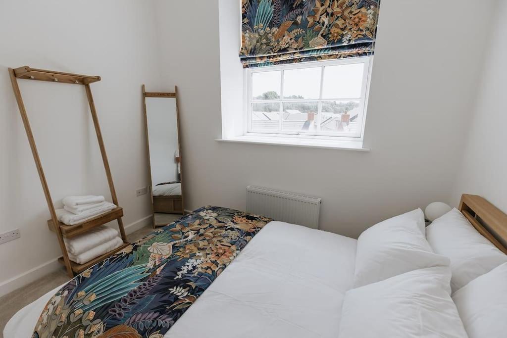 Bobbin Row - Grade 2 Listed Property With A Beautiful Design With Access To Leeds Leeds  Eksteriør billede