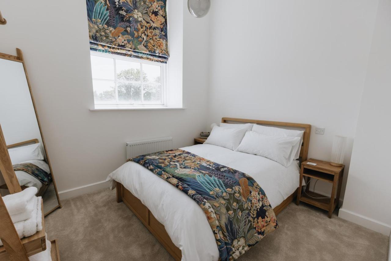 Bobbin Row - Grade 2 Listed Property With A Beautiful Design With Access To Leeds Leeds  Eksteriør billede